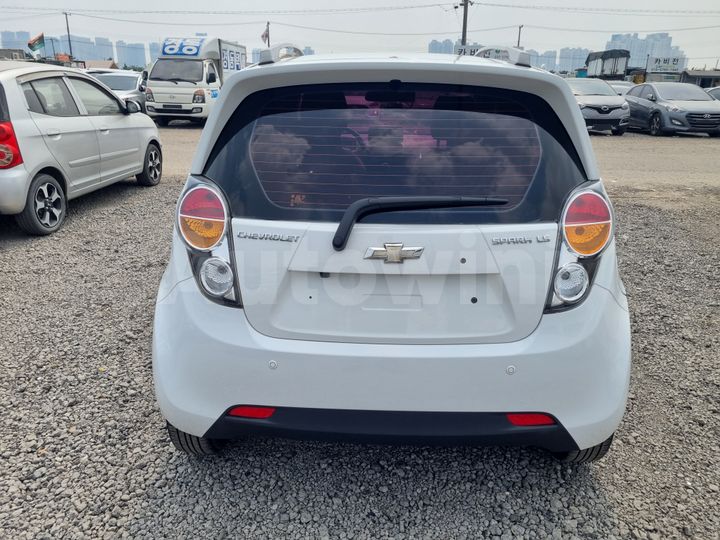 Chevrolet Spark 2012 — 4