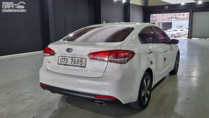Kia K3 2017 KNAFK412BJA982591 — 2