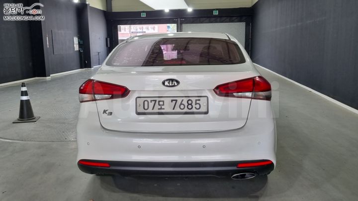 Kia K3 2017 KNAFK412BJA982591 — 4