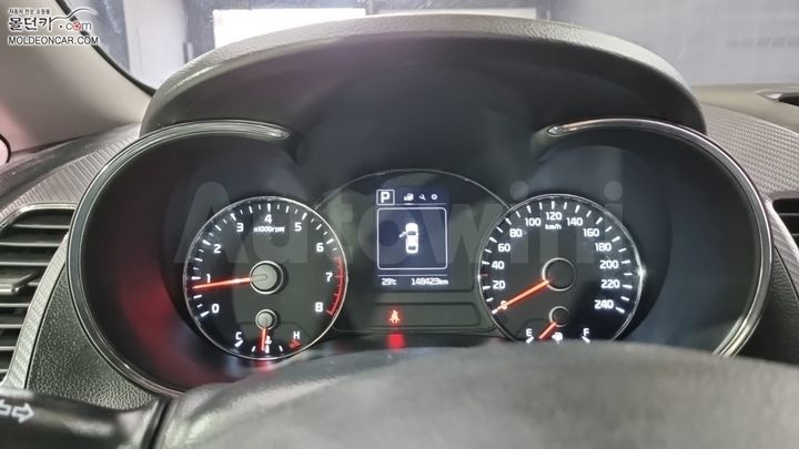 Kia K3 2017 KNAFK412BJA982591 — 5