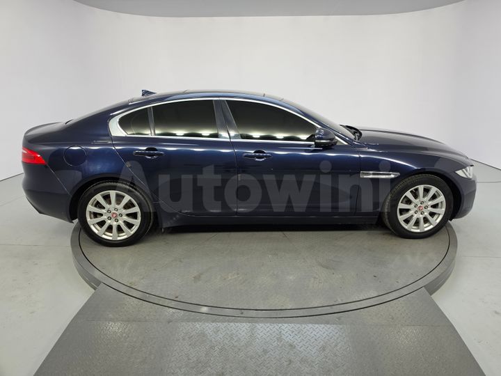 Jaguar XE 2016 — 3
