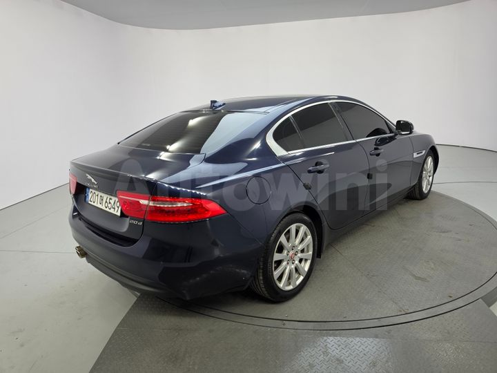 Jaguar XE 2016 — 4