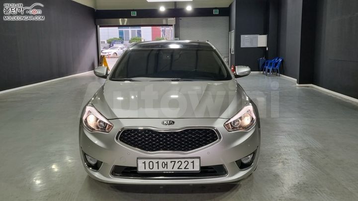 Kia K7 2013 KNALL418BDA121431 — 3