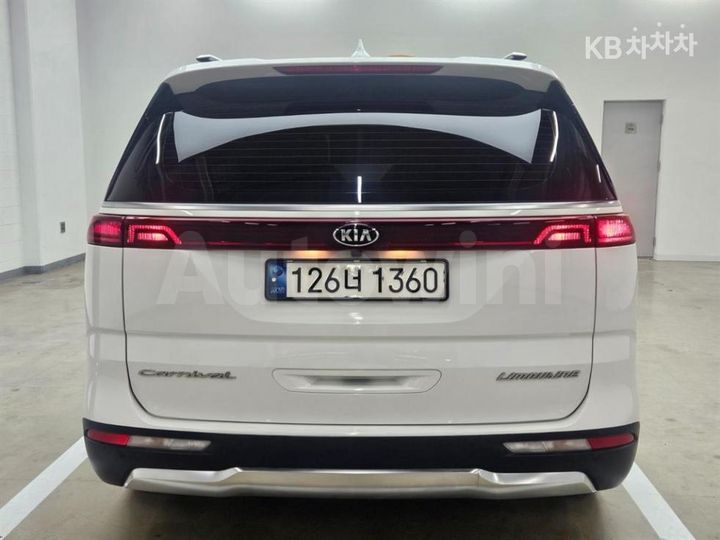 Kia Carnival 2021 KNANE81BBMS058925 — 3