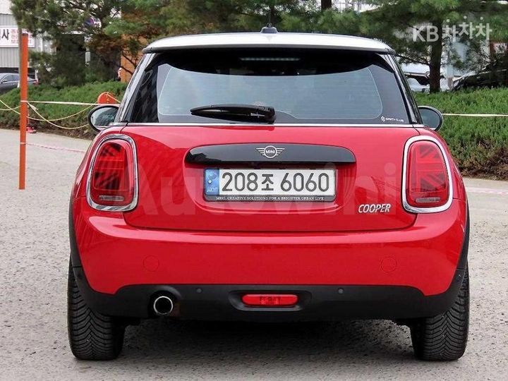 Mini Cooper 2021 WMWXR7109M2N90296 — 4