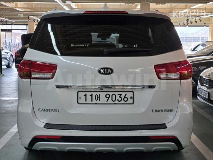 Kia Carnival 2016 KNAME811BGS110430 — 5