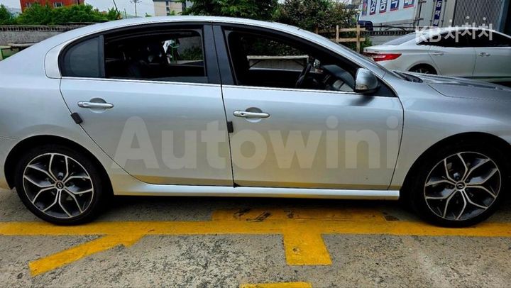 Renault SM5 2013 KNMA4C2HMDP001305 — 3
