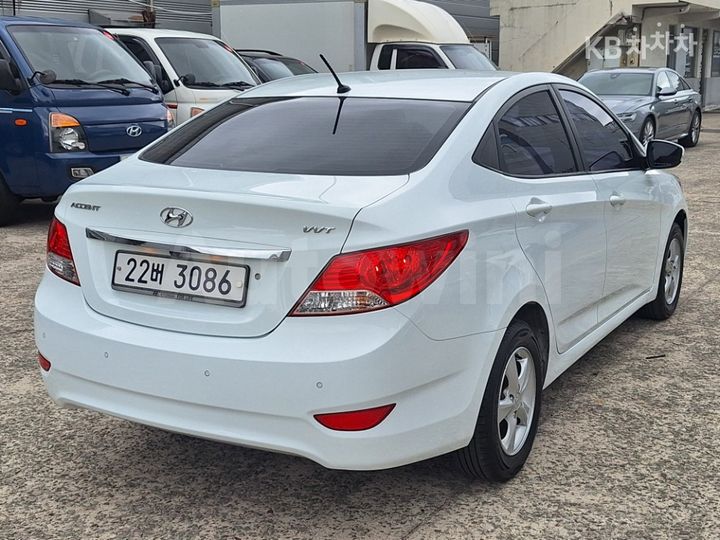 Hyundai Accent 2012 KMHCT41CBCU222263 — 4