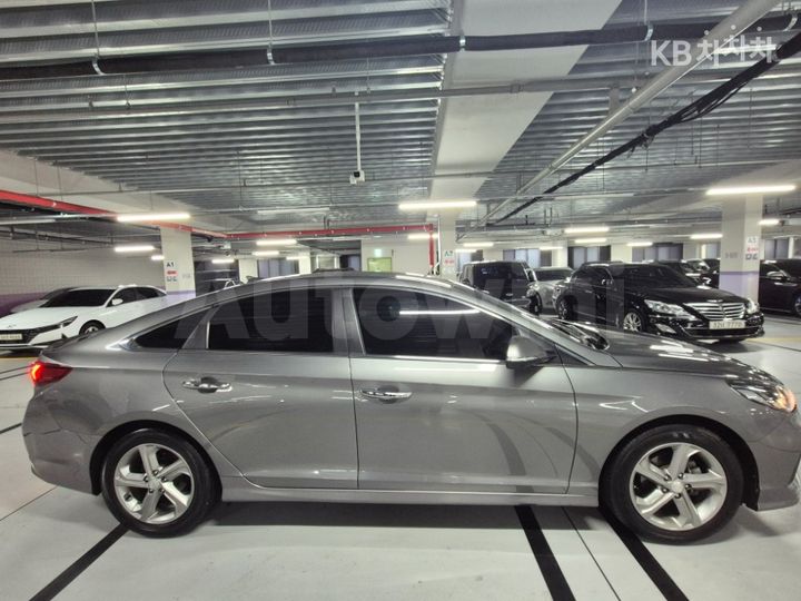 Hyundai Sonata 2018 KMHE241CBJA382514 — 4