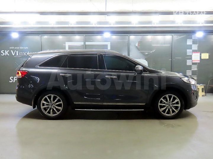 Kia Sorento 2017 KNAPS81ABHA340303 — 3