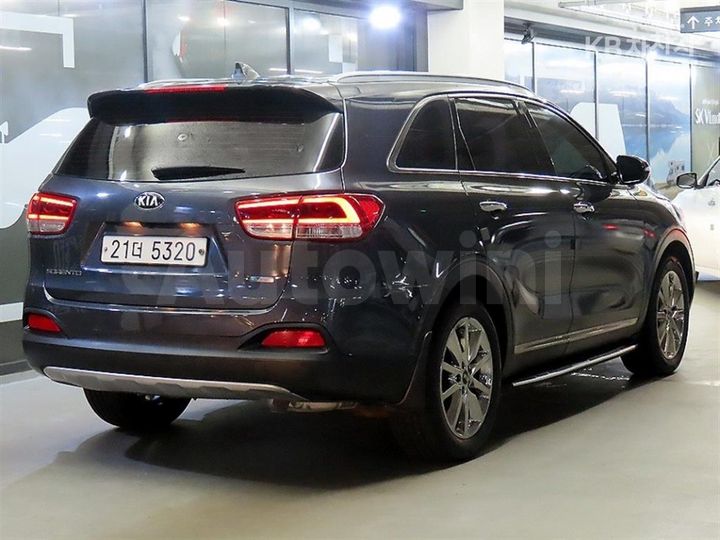 Kia Sorento 2017 KNAPS81ABHA340303 — 4