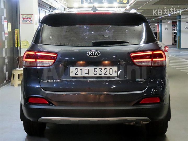 Kia Sorento 2017 KNAPS81ABHA340303 — 5