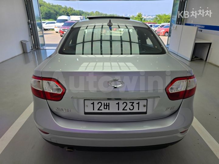 Renault SM3 2011 KNMC4C2HMBP054540 — 3