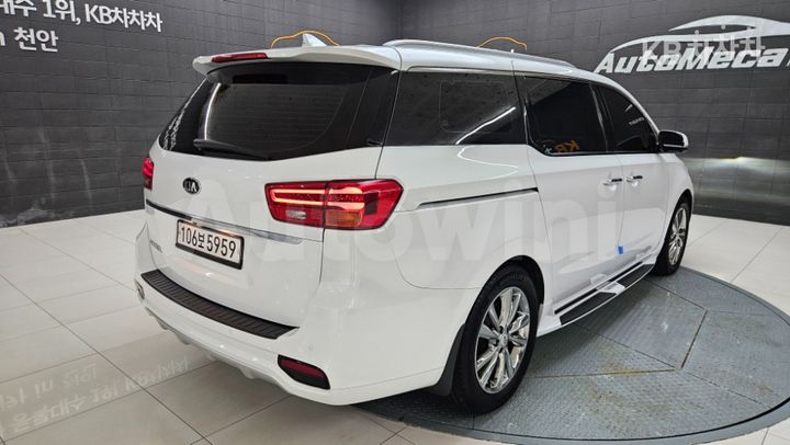 Kia Carnival 2019 KNAME81ABKS535072 — 5