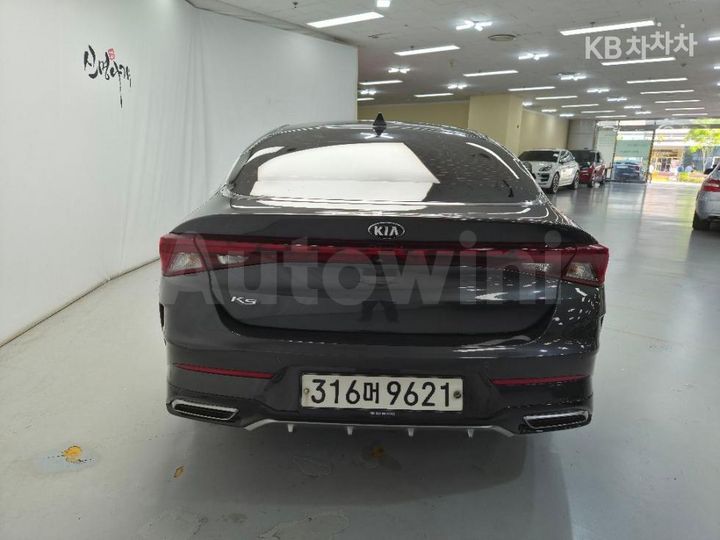 Kia K5 2020 — 5