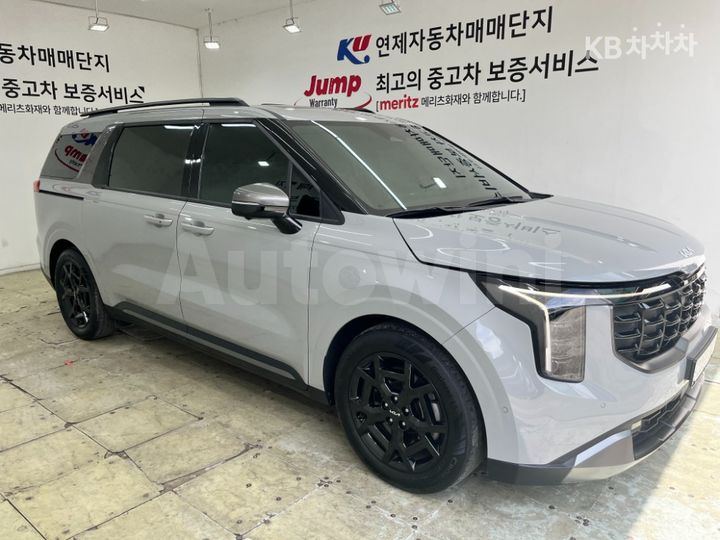 Kia Carnival 2024 KNANE813BRS447599 — 3