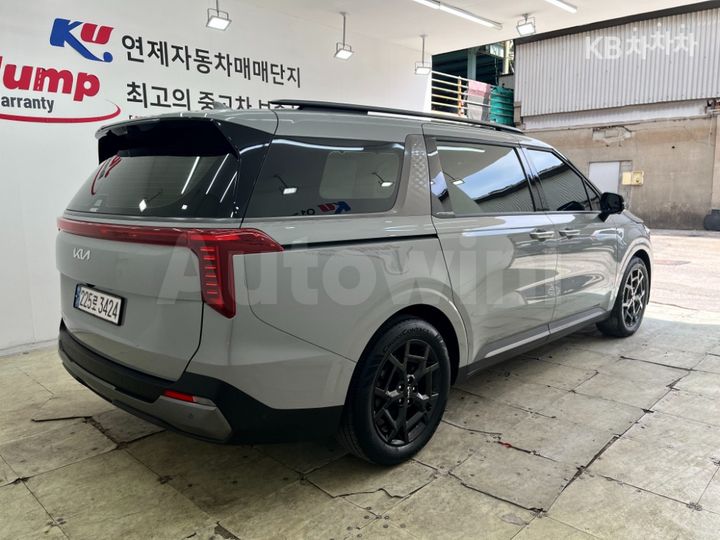 Kia Carnival 2024 KNANE813BRS447599 — 4