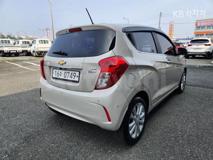 Chevrolet Spark 2016 KLYDC487DGC014342 — 5