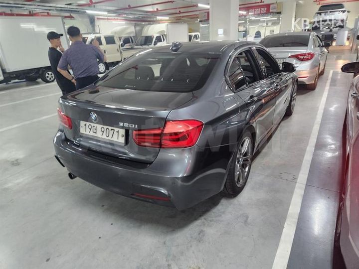 BMW 3 Series 2017 WBA8A9101HK883056 — 4