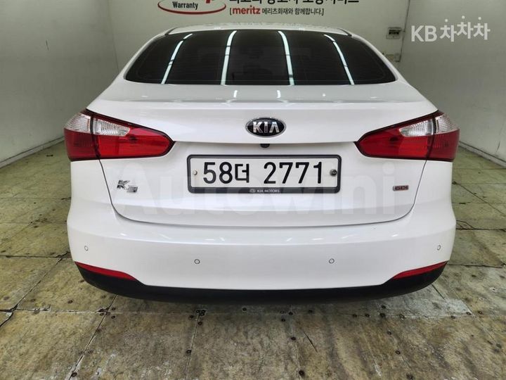 Kia K3 2013 KNAFK412BDA097068 — 4