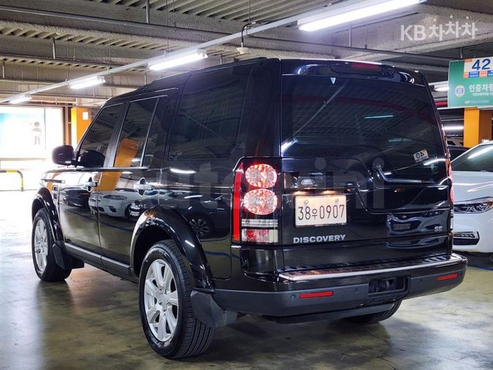Land Rover Discovery 2016 SALLAAAG6GA795689 — 3