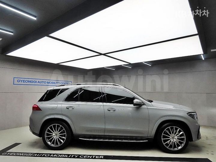 Mercedes Benz GLE Class 2024 — 2