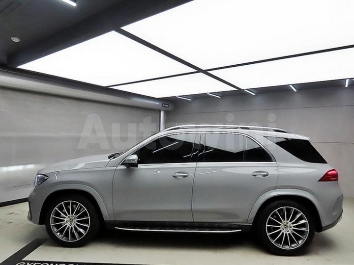Mercedes Benz GLE Class 2024 — 4