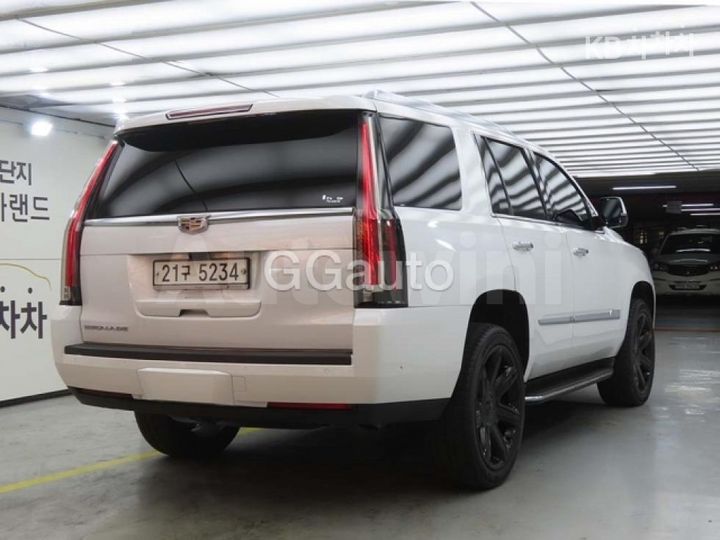 Cadillac Escalade 2017 1GYS47KJ7HR288824 — 4