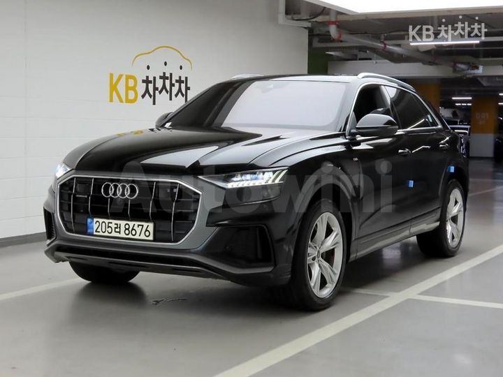 Audi Q8
