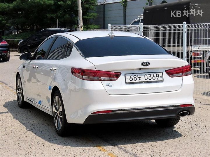 Kia K5 2017 — 3
