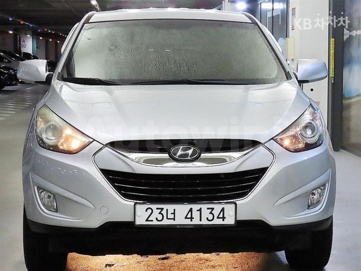 Hyundai Tucson 2012 KMHJT81VBCU427166 — 2