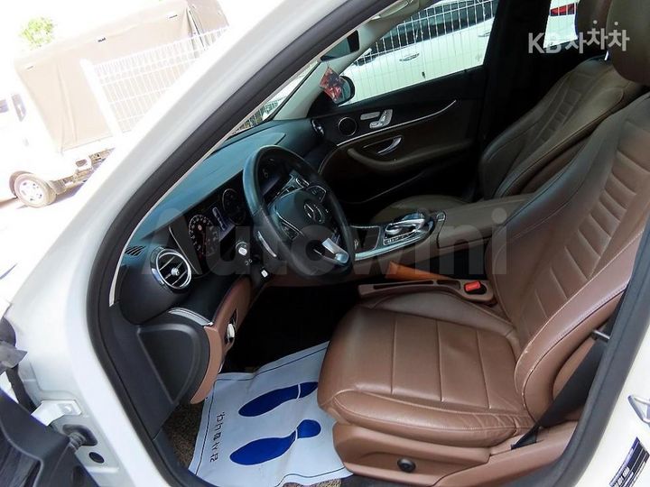 Mercedes-Benz E Class 2017 WDDZF4KB4HA076988 — 5