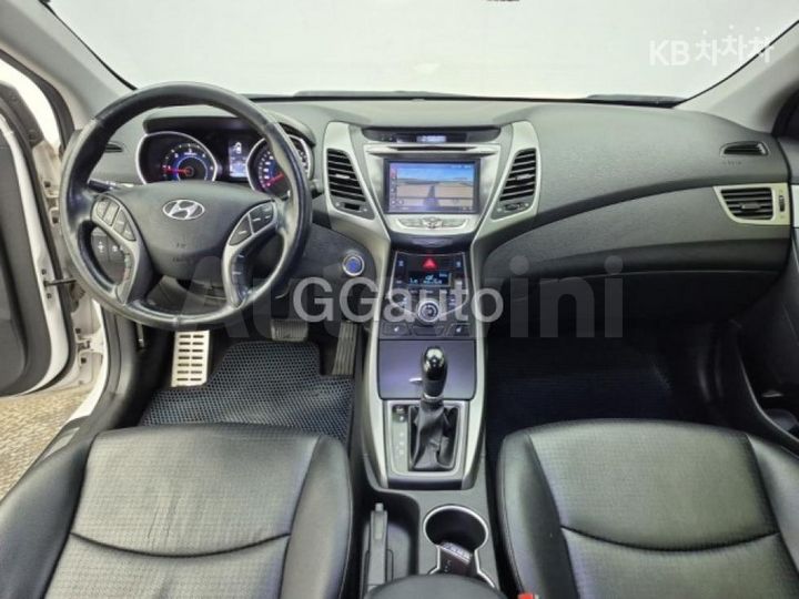 Hyundai Avante 2014 — 5