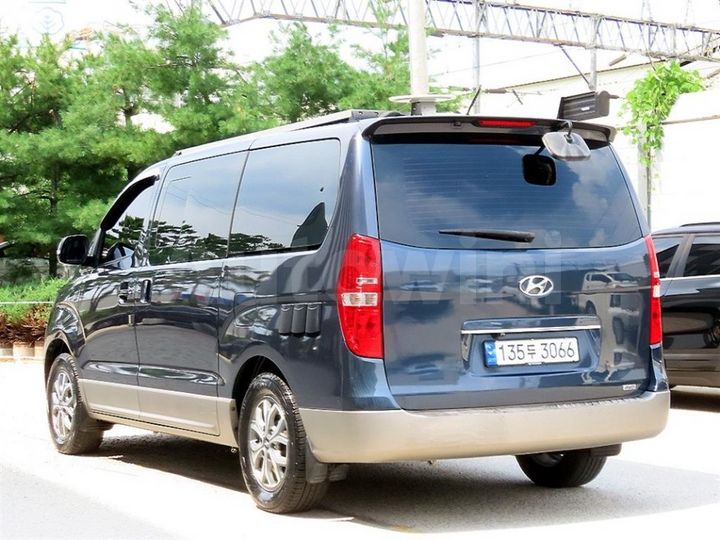 Hyundai Starex 2018 — 3