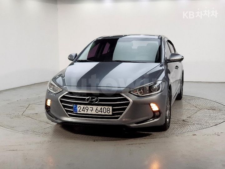 Hyundai Avante 2017 — 2