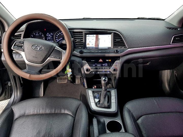 Hyundai Avante 2017 — 5