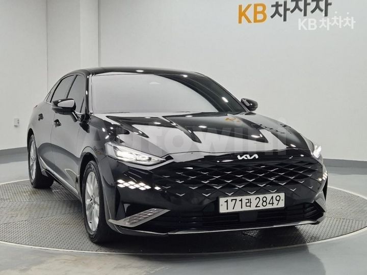 Kia K8 2023 KNAM241BBPA040260 — 4