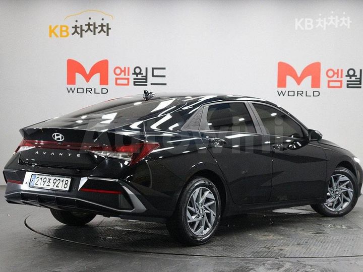 Hyundai Avante 2024 — 3