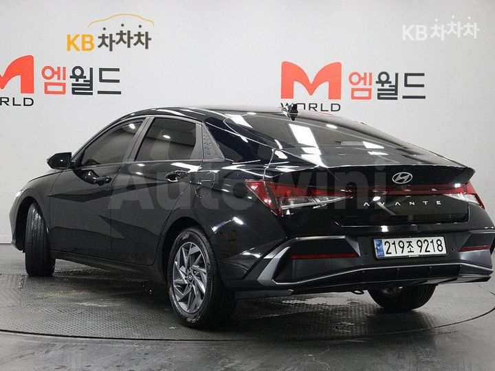 Hyundai Avante 2024 — 4