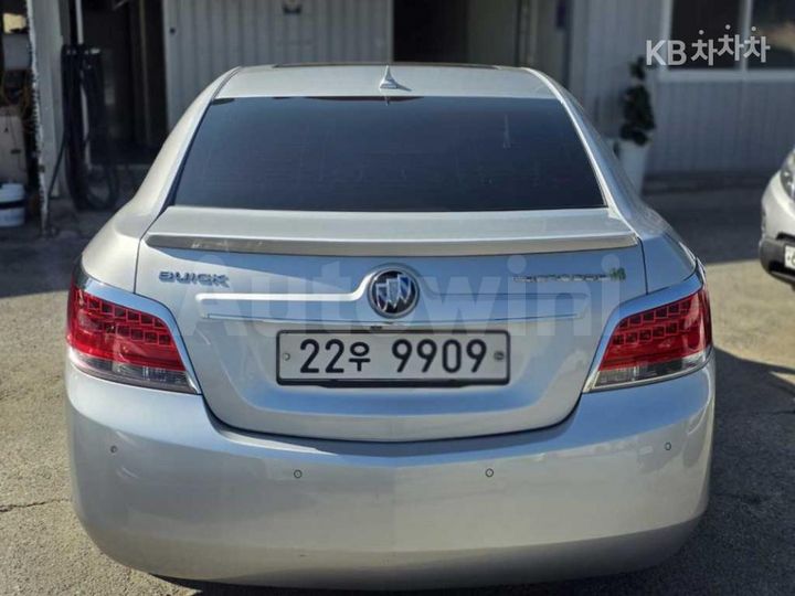 Chevrolet Alpheon 2012 KLAPA69RDCB076701 — 3