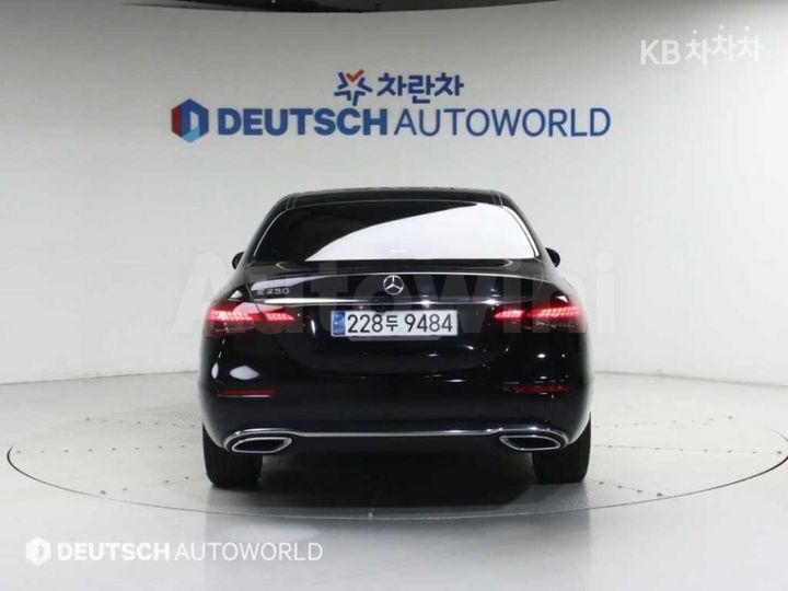 Mercedes-Benz E Class 2021 W1KZF4FB2MA903116 — 3