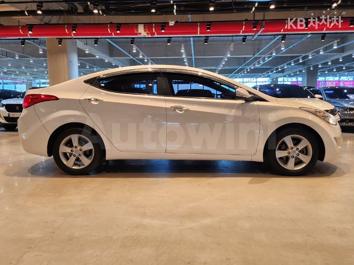 Hyundai Avante 2014 KMHDG41DBEU848190 — 3