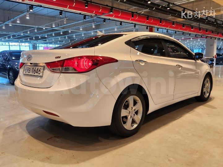 Hyundai Avante 2014 KMHDG41DBEU848190 — 4
