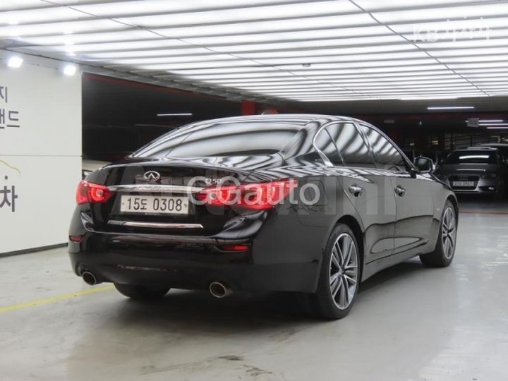 Infiniti Q 2016 JNKDV71E7GM551033 — 4