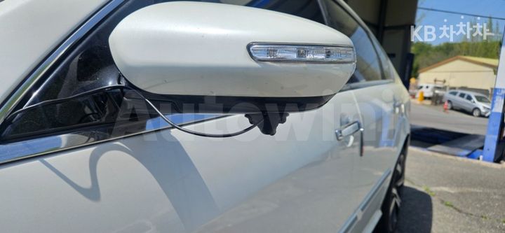 Renault SM7 2010 KNMG4D2JMAP076148 — 4