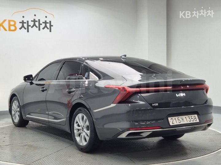 Kia K8 2022 KNAM241BBNA031492 — 2