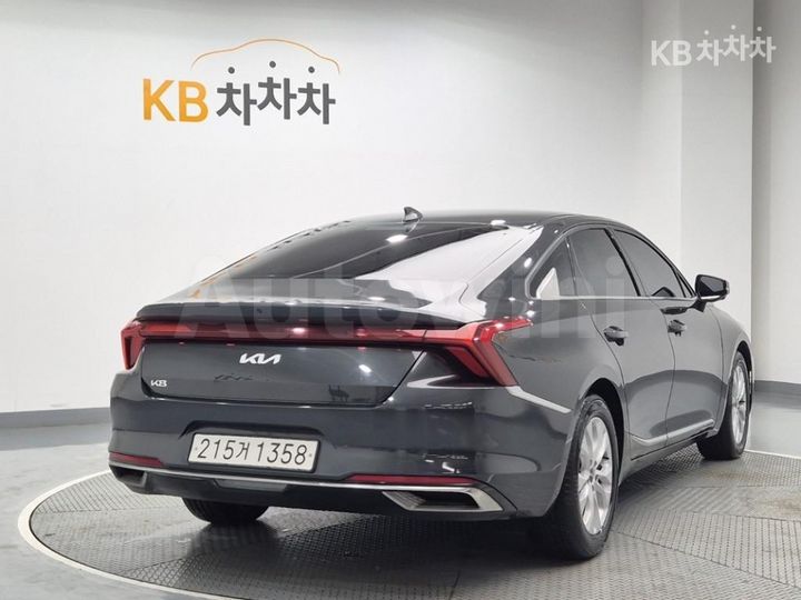 Kia K8 2022 KNAM241BBNA031492 — 3