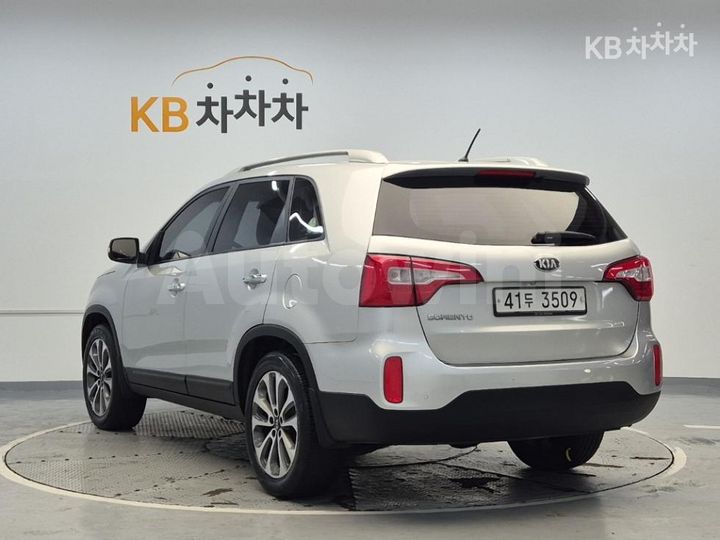 Kia Sorento 2013 KNAKU815BDA401952 — 2