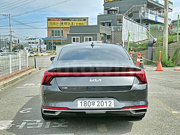 Kia K8 2023 KNAM241BBPA036038 — 4