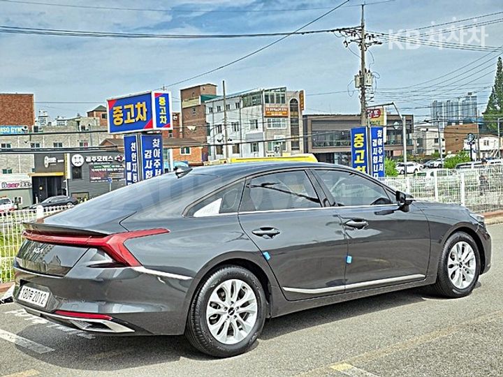 Kia K8 2023 KNAM241BBPA036038 — 5